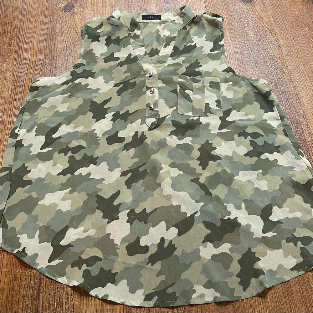 Edge Tank Top